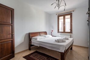 2 間睡房、熨斗/熨衫板、床單