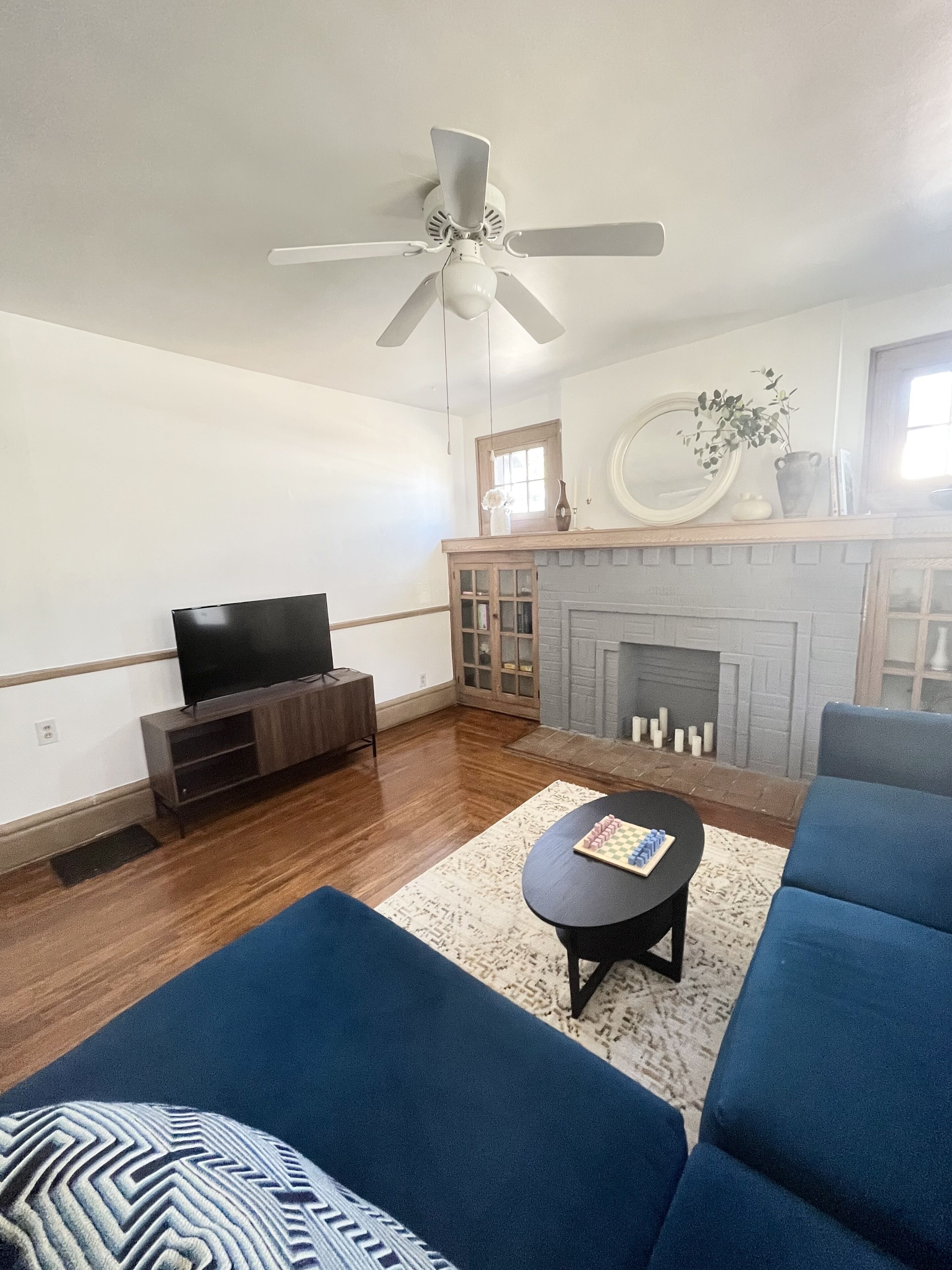 Walk to OSU Wexner & Short North! Parking included!