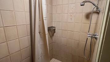 Apartment, 1 Double Bed | Bathroom