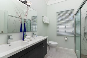 Apartment, 3 Bedrooms | Bathroom | Towels - Lot 9 Fairway (St. Ann's Bay)