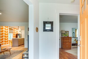 2 Schlafzimmer, Schreibtisch, Bügeleisen/Bügelbrett, WLAN