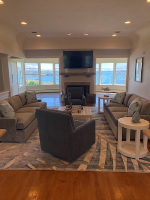 Älytelevisio, takka