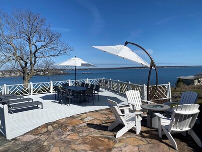 Oceanfront Estate with grand views of beach/ocean for weekly or seasonal rental