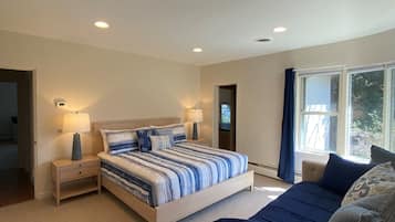 3 slaapkamers, een bureau, een strijkplank/strijkijzer, gratis wifi