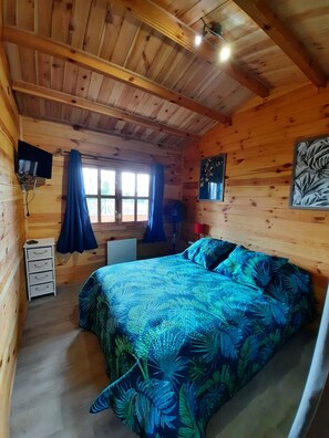 2 Schlafzimmer, Bügeleisen/Bügelbrett, Reisekinderbett