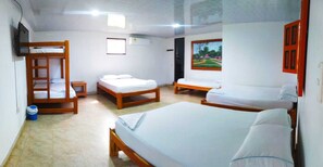 Family Room | Hypo-allergenic bedding, individually decorated, individually furnished