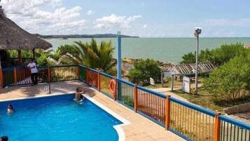 Alberca al aire libre