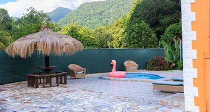 Cozy Sumptuous Mountain Retreat. Discover Tranquility in Our Elegant Villa Oasis