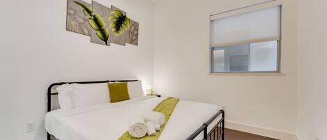 2 Schlafzimmer, Schreibtisch, Bügeleisen/Bügelbrett, WLAN