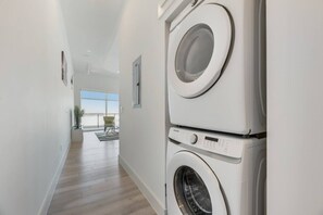 Interior - Contemporary 2BR | Gym | Parking | Workspace (Dallas)