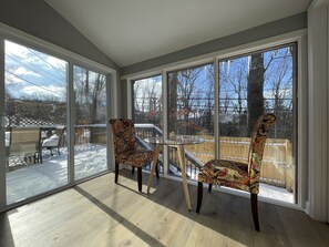 Interior - Mountain Cottage Near Scenic State Parks and Hiking Trails Great for Large Group (Smithsburg)