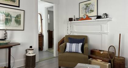 Charming rustic retreat with Bay of Fundy Views, escape to our serene haven.