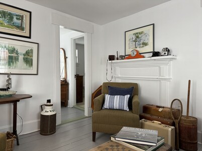 Charming rustic retreat with Bay of Fundy Views, escape to our serene haven.