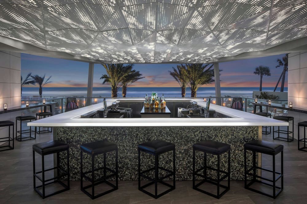 Renaissance Daytona Beach Oceanfront Hotel