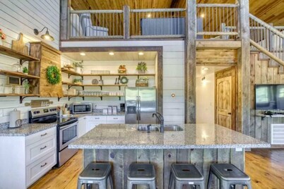 King Beds for All Next to Zion