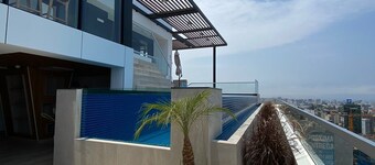 Apartmento con GYM, Piscina, Bbq, Bar lounge en Lince