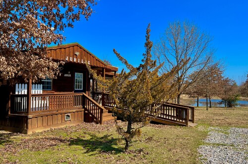 Cabin near Crater of Diamonds