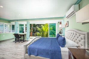 3 bedrooms, iron/ironing board, free WiFi, bed sheets - Beach frontage, family vacation home, 10 miles from downtown PV romantic zone  (Boca de Tomatlán)