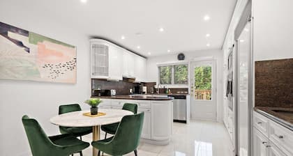 Large House Private Terrace |Sleeps 16|3bath|