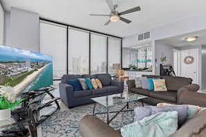 Living area - Sunchase IV by South Padre Resort Rental (South Padre Island)