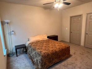 1 bedroom - Comfy Stay in Cypress
 (Cypress)