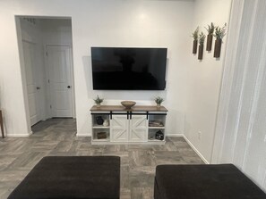 Interior - CLEAN and COZY Home Away From Home (Surprise)