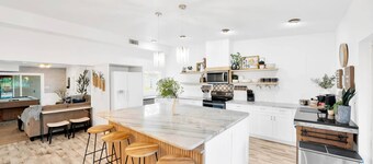 2 Homes! - 4 Mn To Madeira Bch - Hottub - Htd Pool
