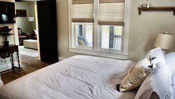 3 Schlafzimmer, Schreibtisch, Bügeleisen/Bügelbrett, Reisekinderbett