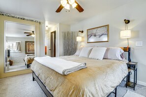 2 bedrooms, iron/ironing board, Internet, bed sheets