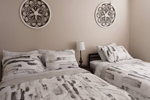 3 bedrooms, iron/ironing board, travel cot, free WiFi