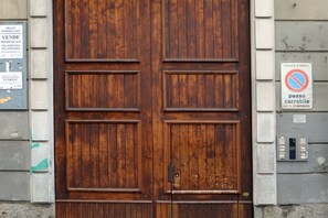 Exterior detail - Custodi Studio Apartment (Milano)