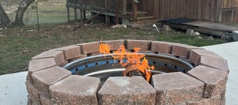 Cozy 2-bedroom, 2-bath cabin with WiFi, AC in Harper Tx on secluded 215 acres.