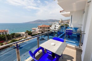 Chambre Triple | Balcon