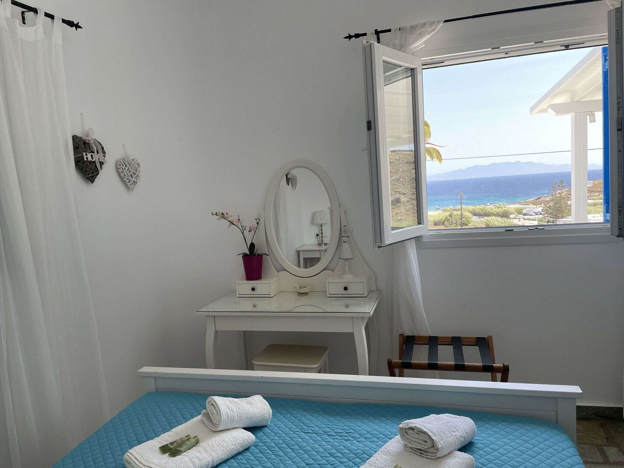2 chambres, fer et planche à repasser, Wi-Fi gratuit, draps fournis