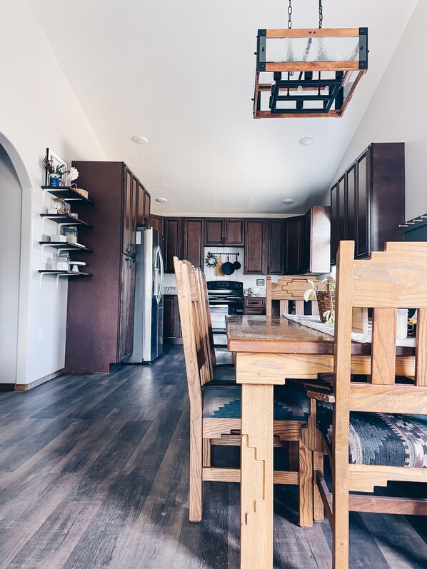 تناول الطعام