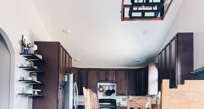 Cozy stay on a working farm in Cortez