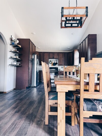 Cozy stay on a working farm in Cortez