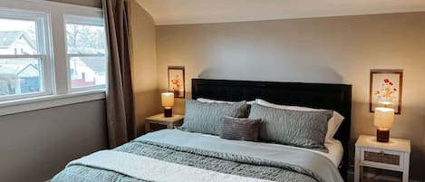 4 bedrooms, iron/ironing board, travel crib, free WiFi