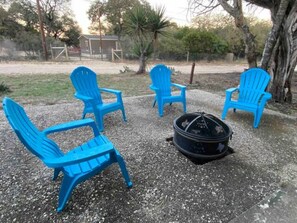 Property grounds - Relax with family and friends at this peaceful, Texas hill country cottage. (Bandera)