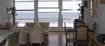 Apartamento nas Pitangueiras de Frente Para o Mar