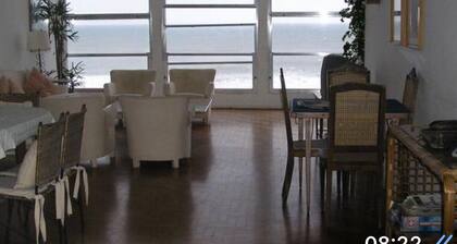 Apartamento nas Pitangueiras de Frente Para o Mar