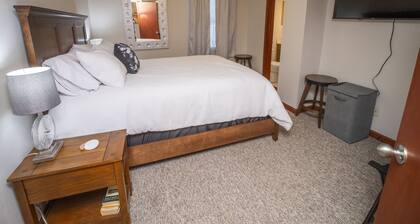 Minutes from downtown Wisconsin Dells and sports and water parks.