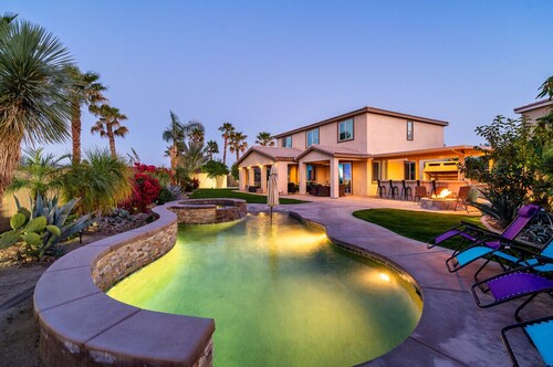 Coachella Play: 6BR Multi-Gen Fun Zone and Retreat with free heated pool