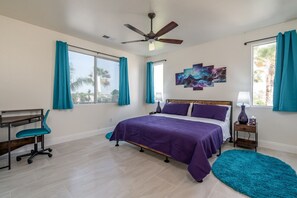 6 bedrooms, desk, iron/ironing board, free WiFi