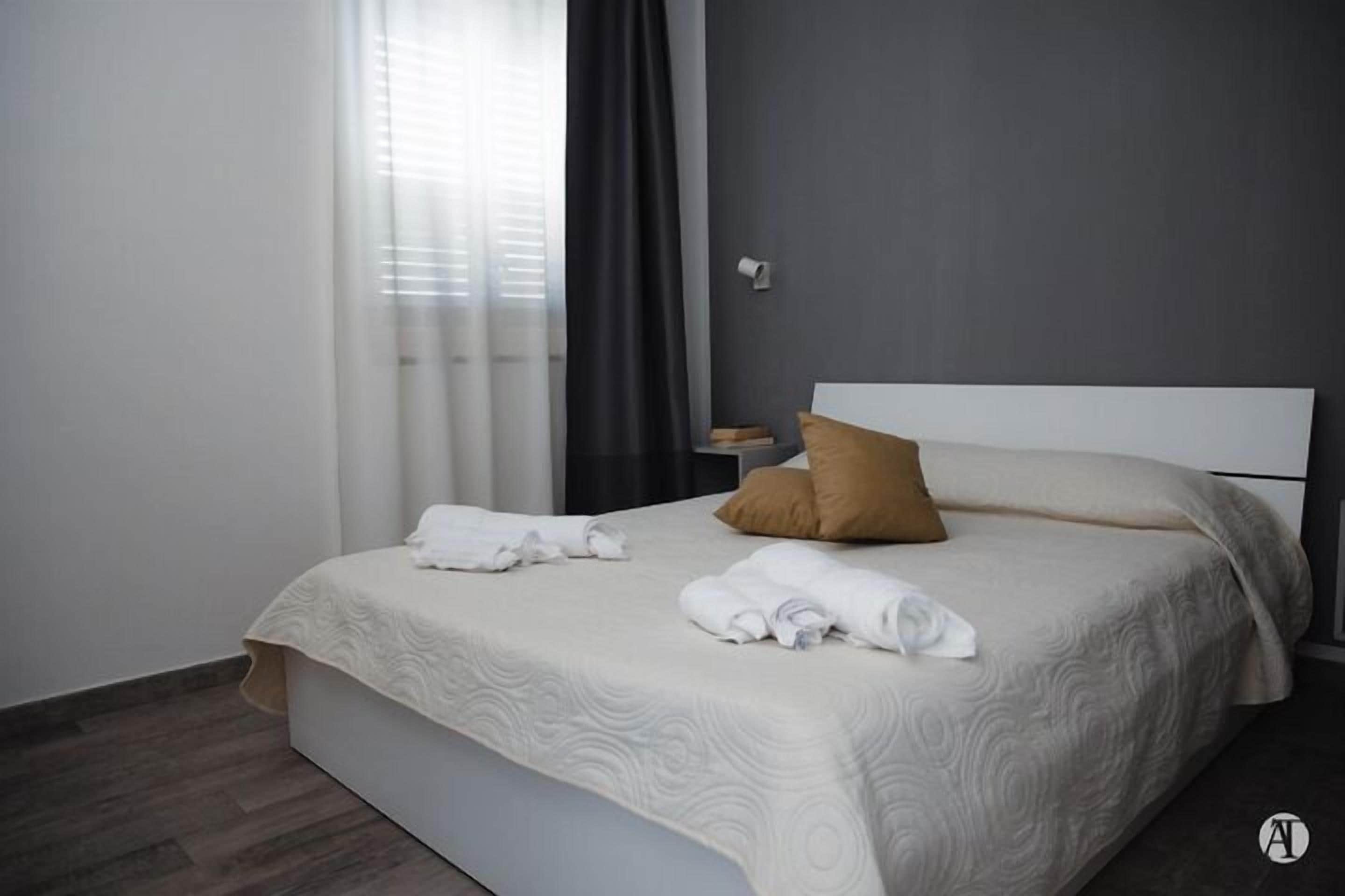 1 habitación, cuna de viaje y wifi gratis 