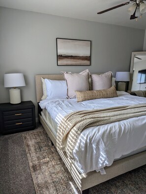 3 chambres, fer et planche à repasser, Wi-Fi gratuit, draps fournis