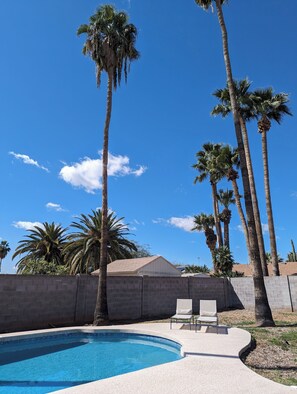 Udendørs pool
