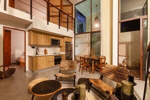 Luxury Villa, Multiple Bedrooms | 8 bedrooms, free WiFi - Azalea 5 Condos 8BR 23 PPL Private Pool (Tulum)