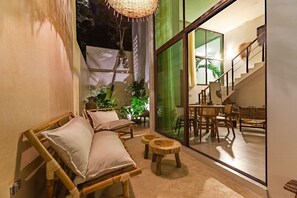 Luxury Villa, Multiple Bedrooms