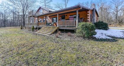 Cozy Mount Union Cabin w/ Fire Pit & River Access